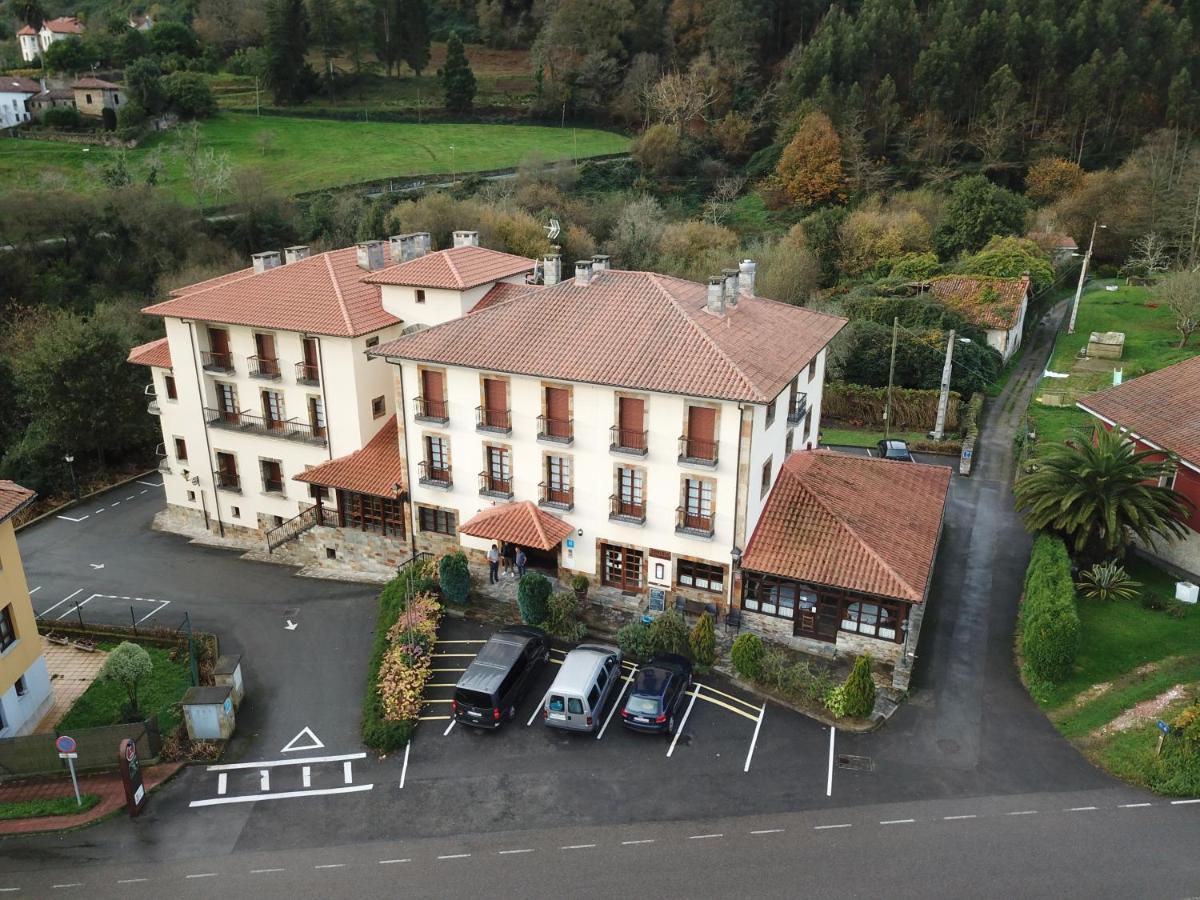 Hotel Valle Las Luinas Soto de Luiña Екстериор снимка
