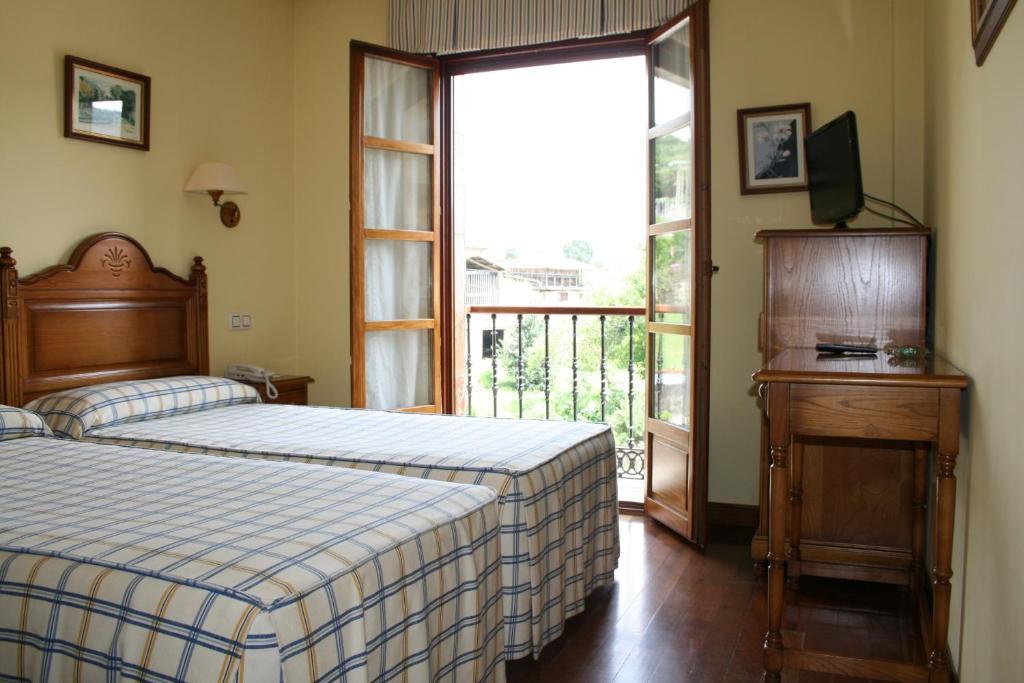 Hotel Valle Las Luinas Soto de Luiña Стая снимка