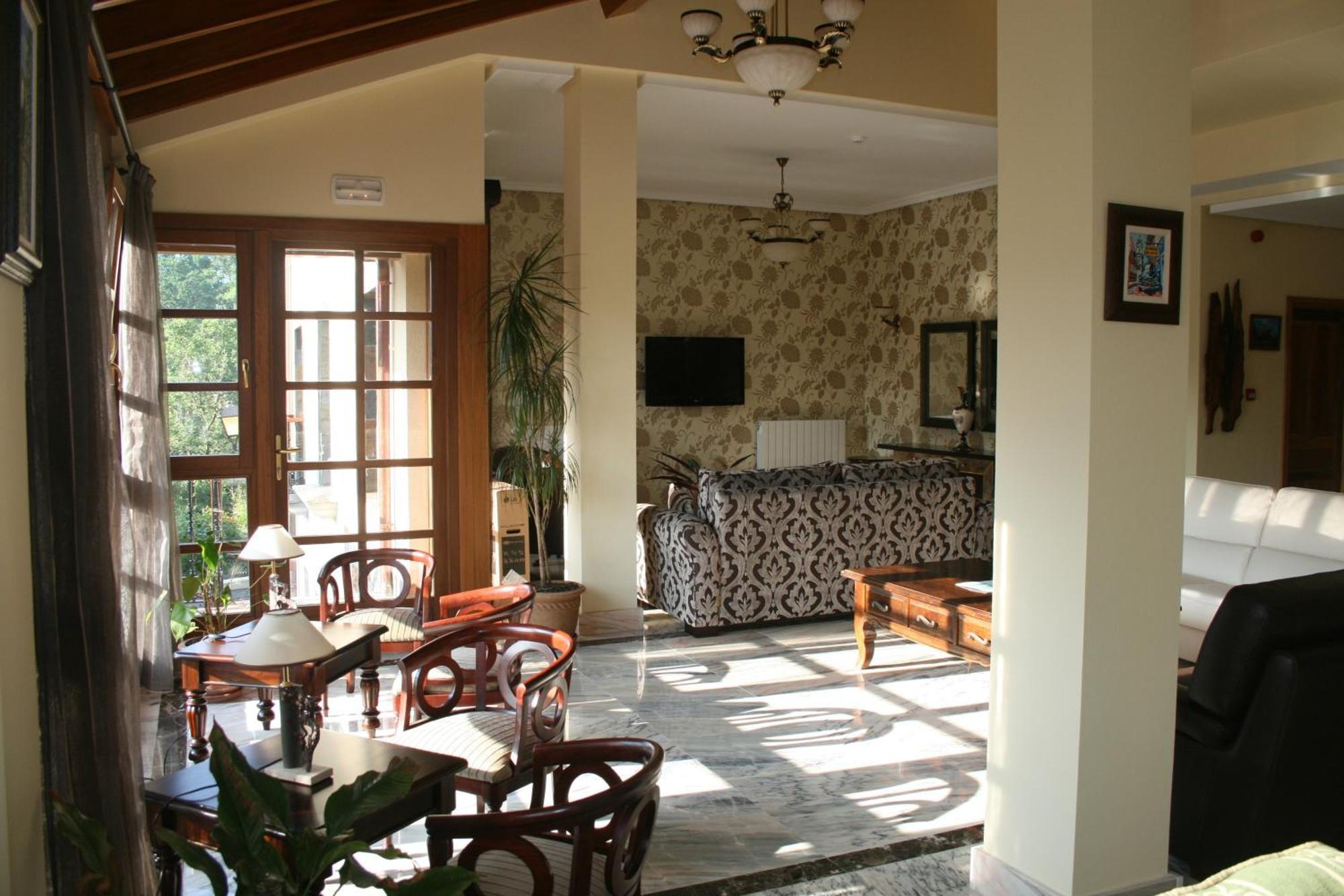 Hotel Valle Las Luinas Soto de Luiña Екстериор снимка