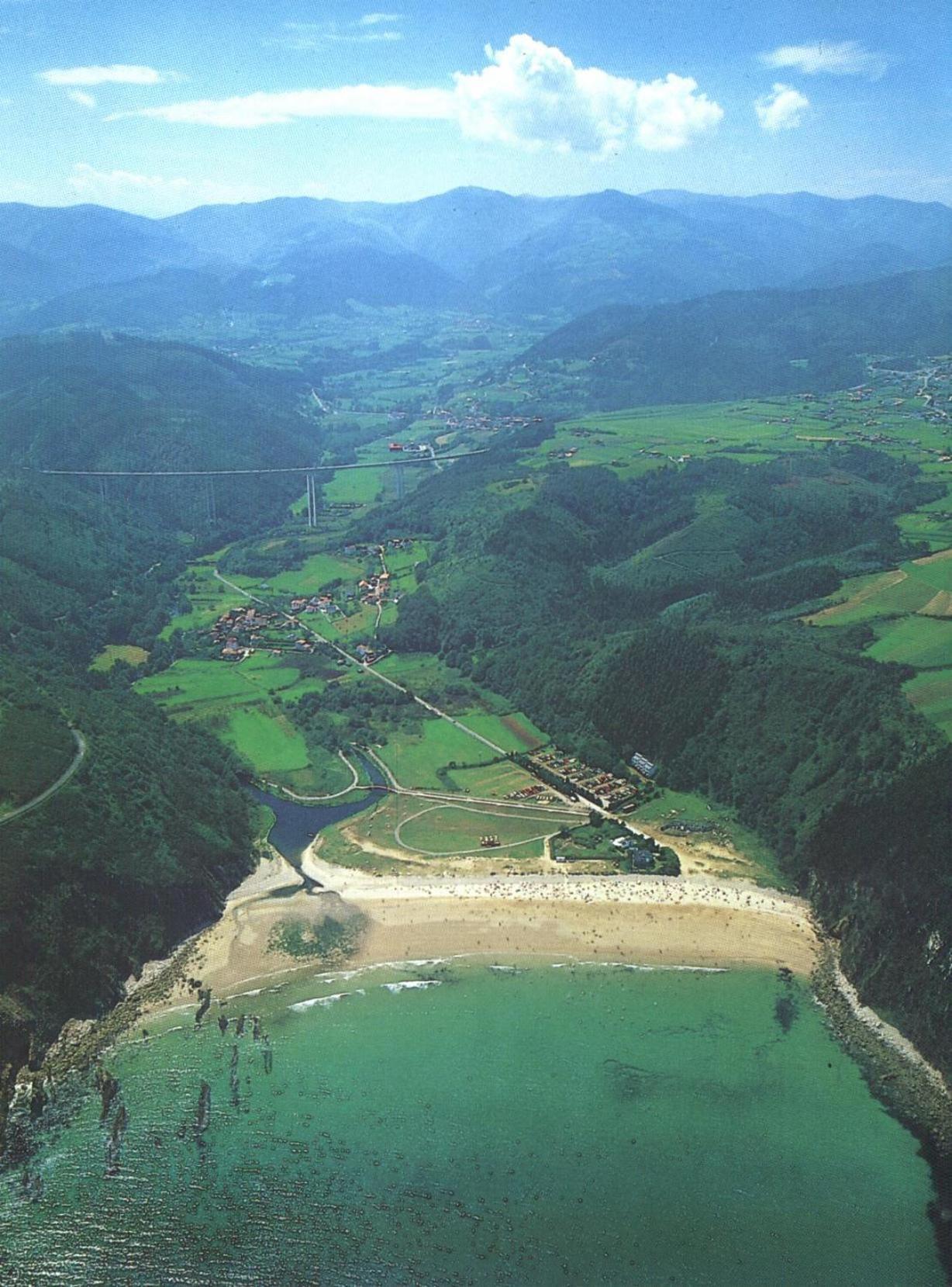 Hotel Valle Las Luinas Soto de Luiña Екстериор снимка
