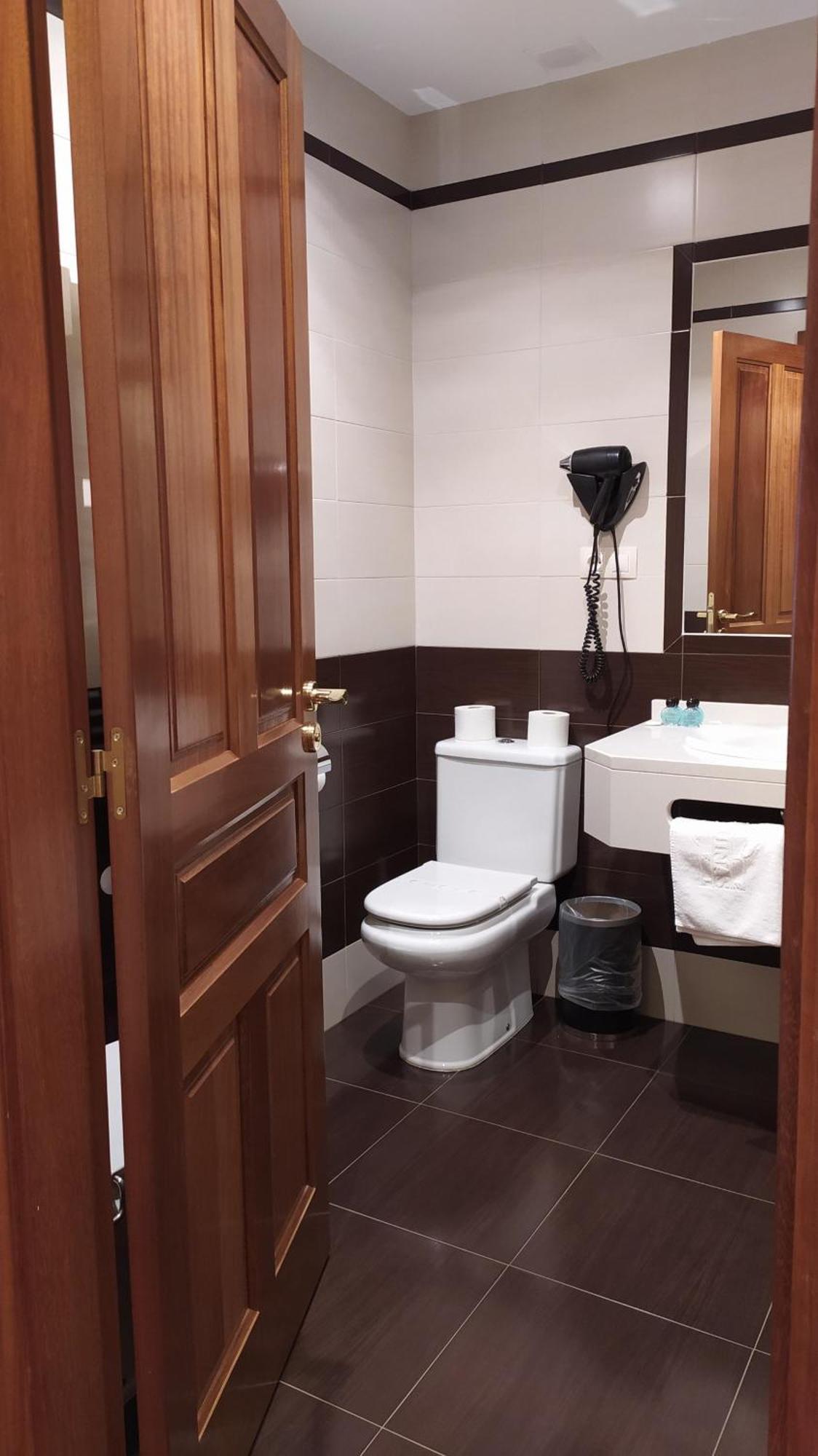 Hotel Valle Las Luinas Soto de Luiña Стая снимка