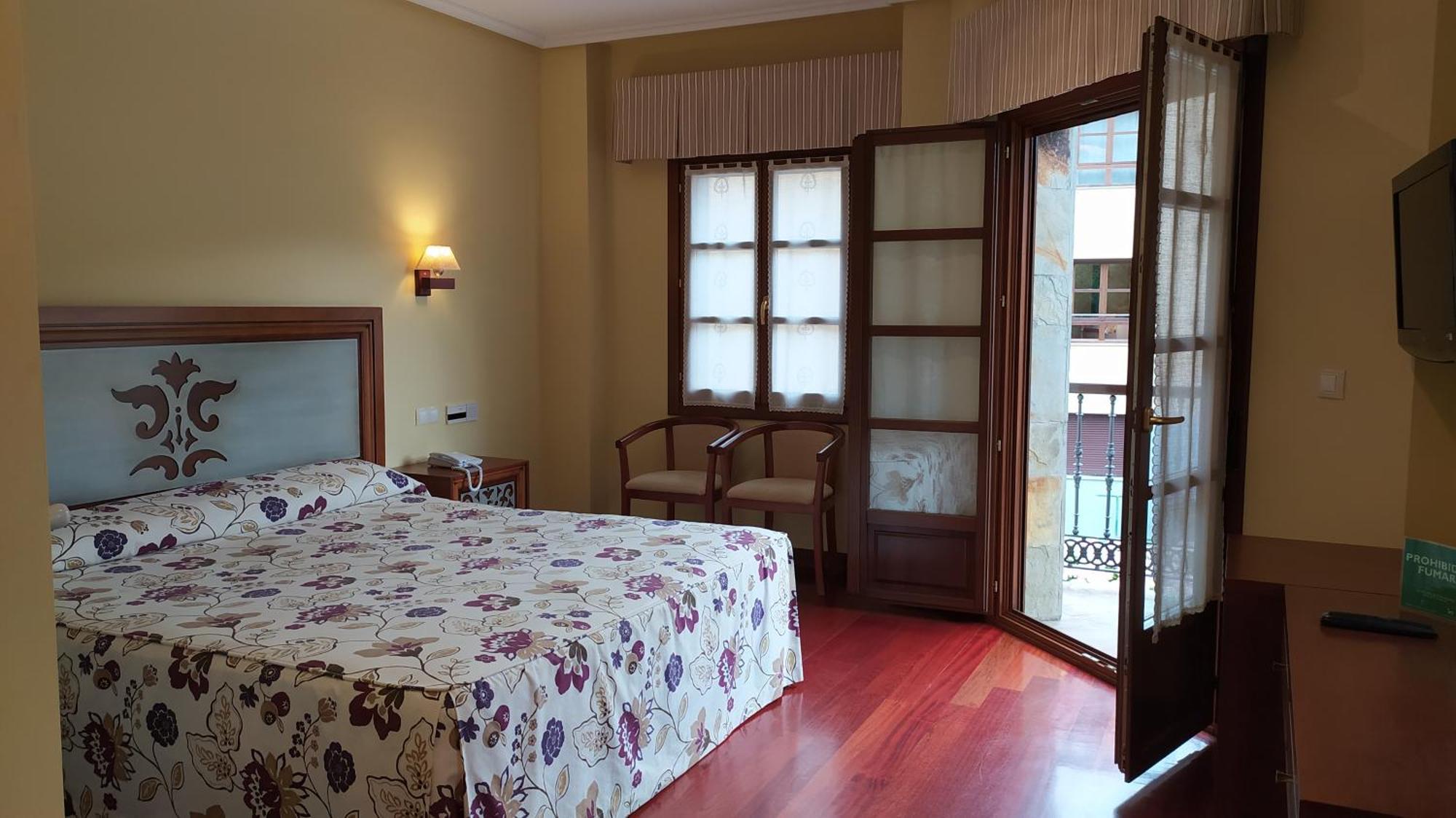 Hotel Valle Las Luinas Soto de Luiña Стая снимка