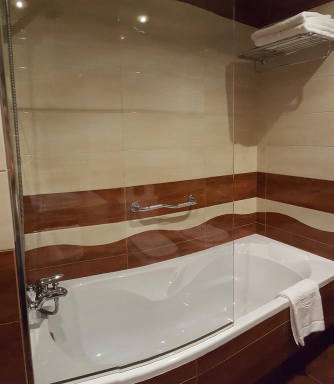 Hotel Valle Las Luinas Soto de Luiña Екстериор снимка