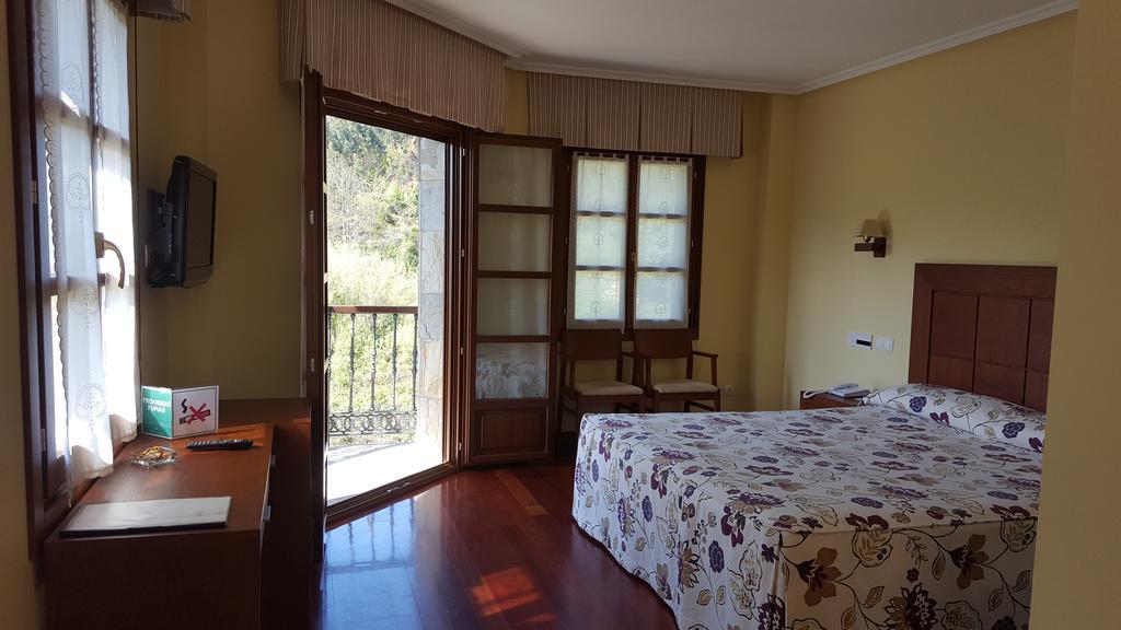 Hotel Valle Las Luinas Soto de Luiña Екстериор снимка