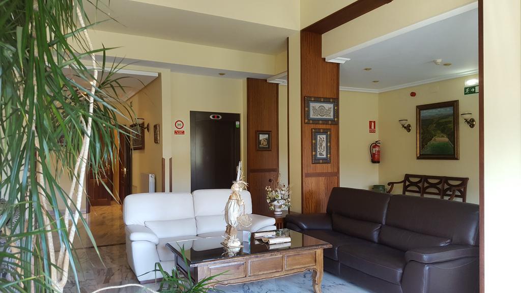 Hotel Valle Las Luinas Soto de Luiña Екстериор снимка