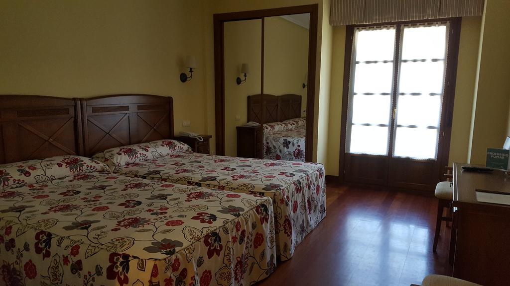 Hotel Valle Las Luinas Soto de Luiña Екстериор снимка